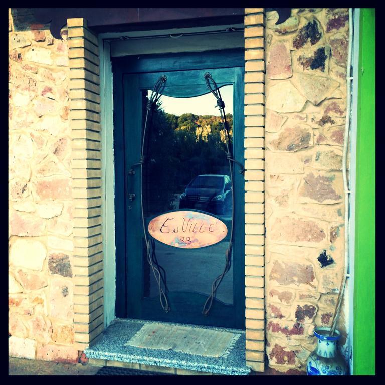 En Ville Bed And Breakfast Gonnesa Bagian luar foto